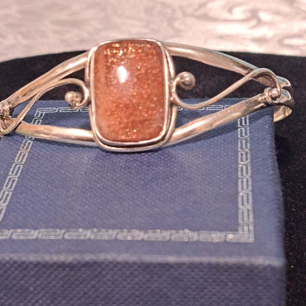 NWOT sterling silver Sunstone southwest cuff bracelet fits 7 3/4"-9" wrist.